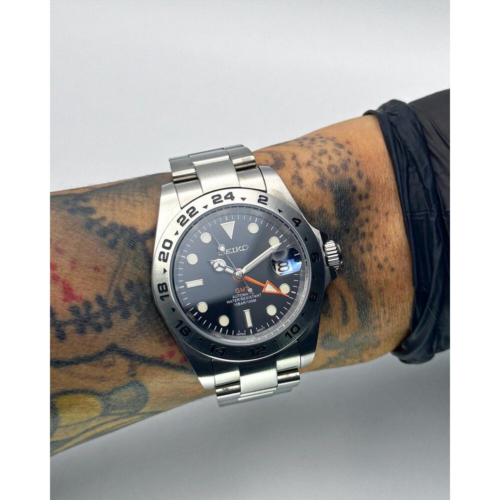 Custom Seiko Mod • Black Explorer 2 GMT • 39.5mm